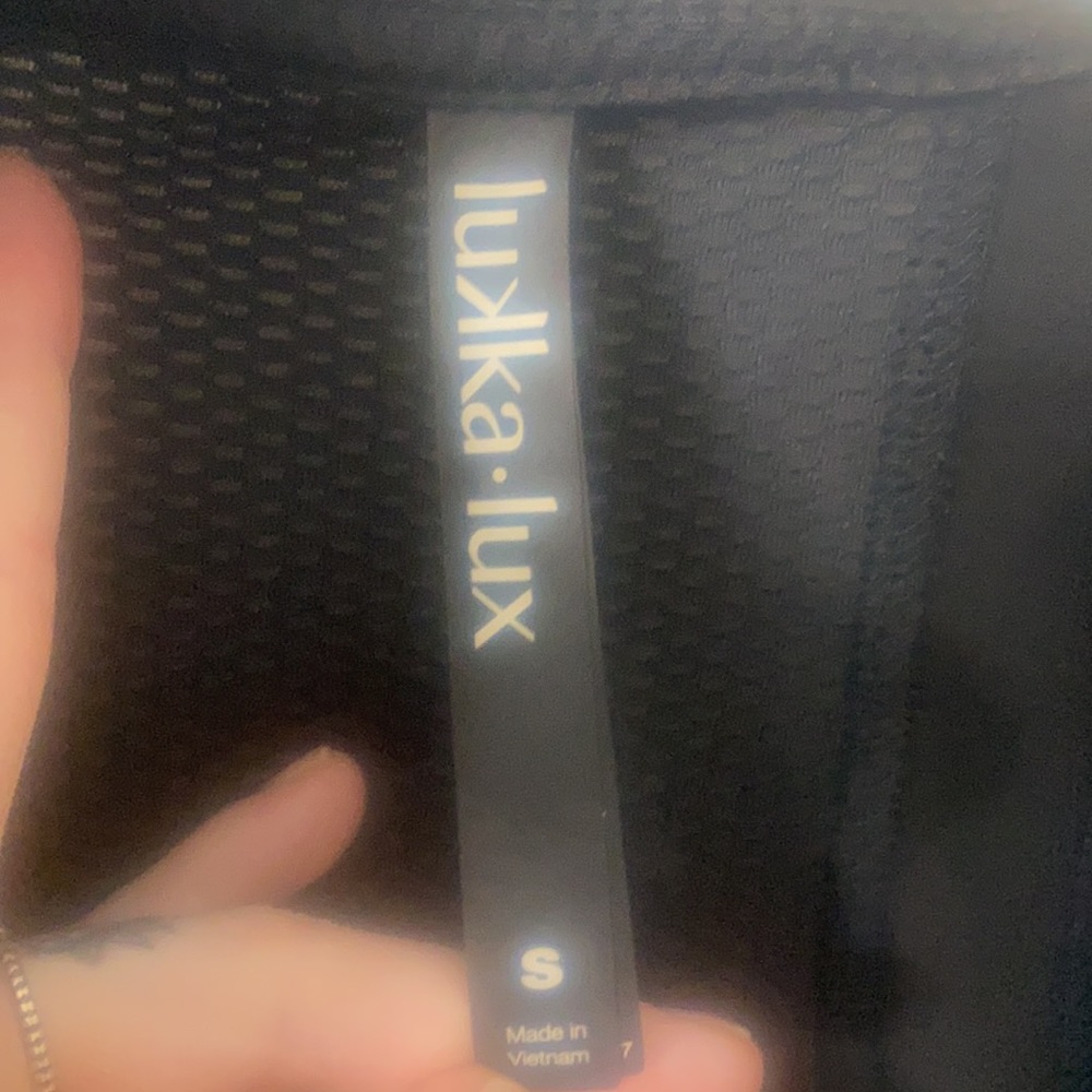 Running jacket. NWOT. Size S. - Picture 2 of 3